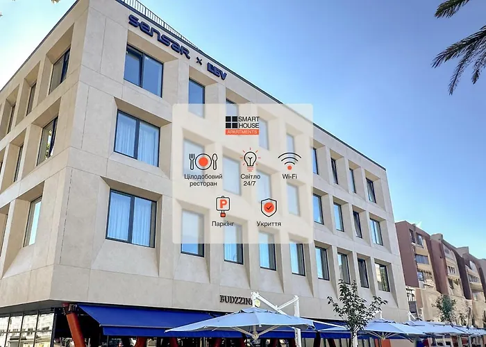 Smart House Apartments