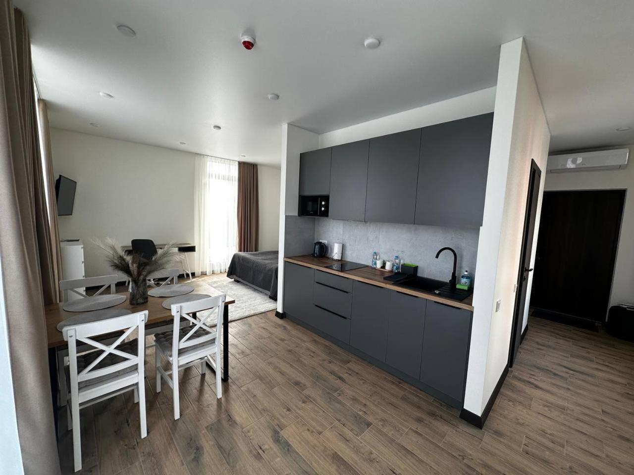 Smart House Apartment *